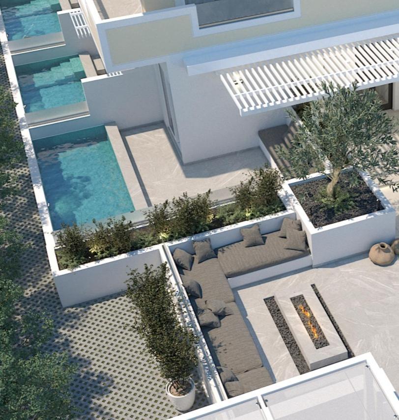Rhotheon Suites In เอียลิซอส ภายนอก รูปภาพ